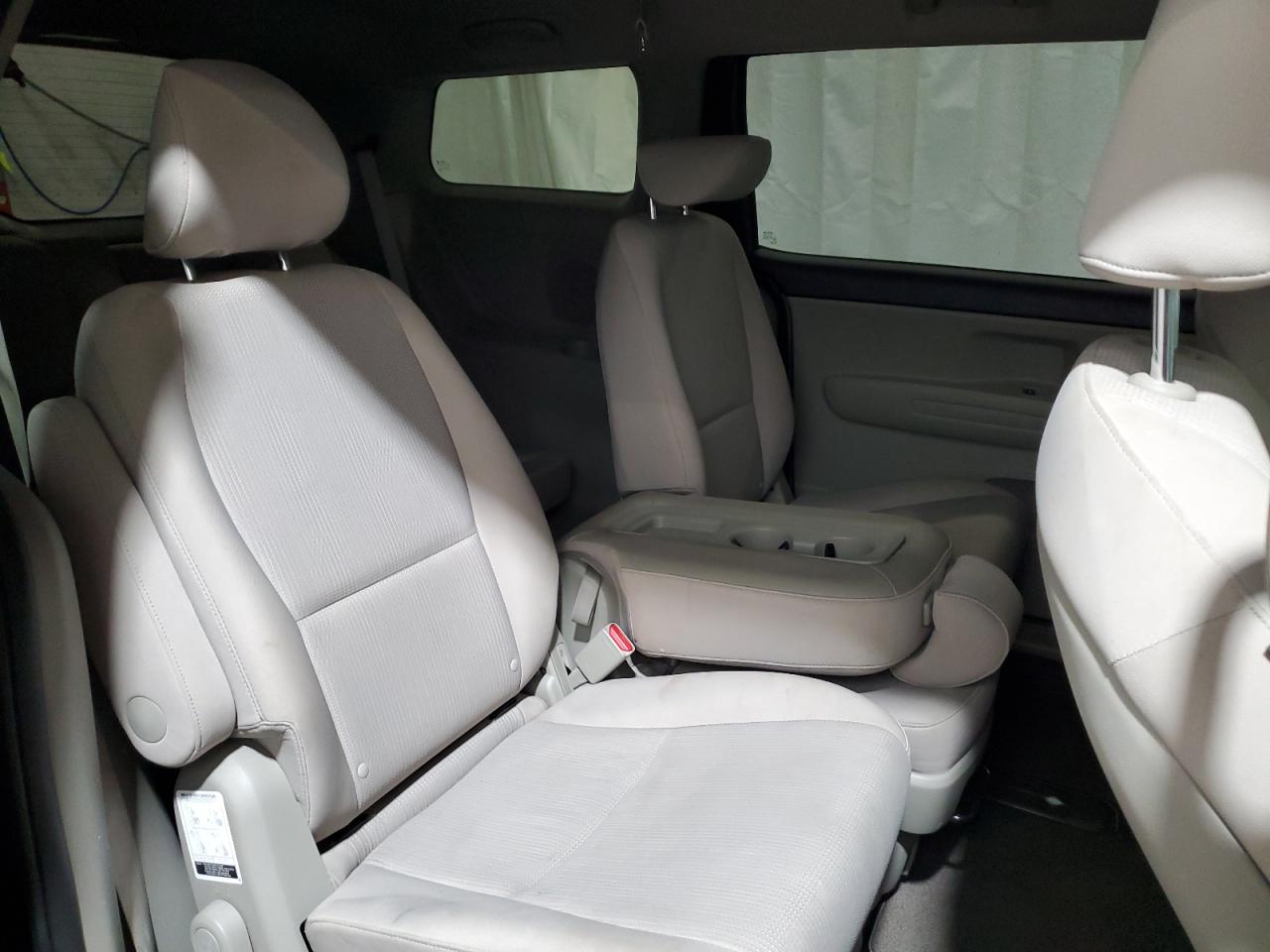 2019 Kia Sedona Lx VIN: KNDMB5C11K6526635 Lot: 92472995