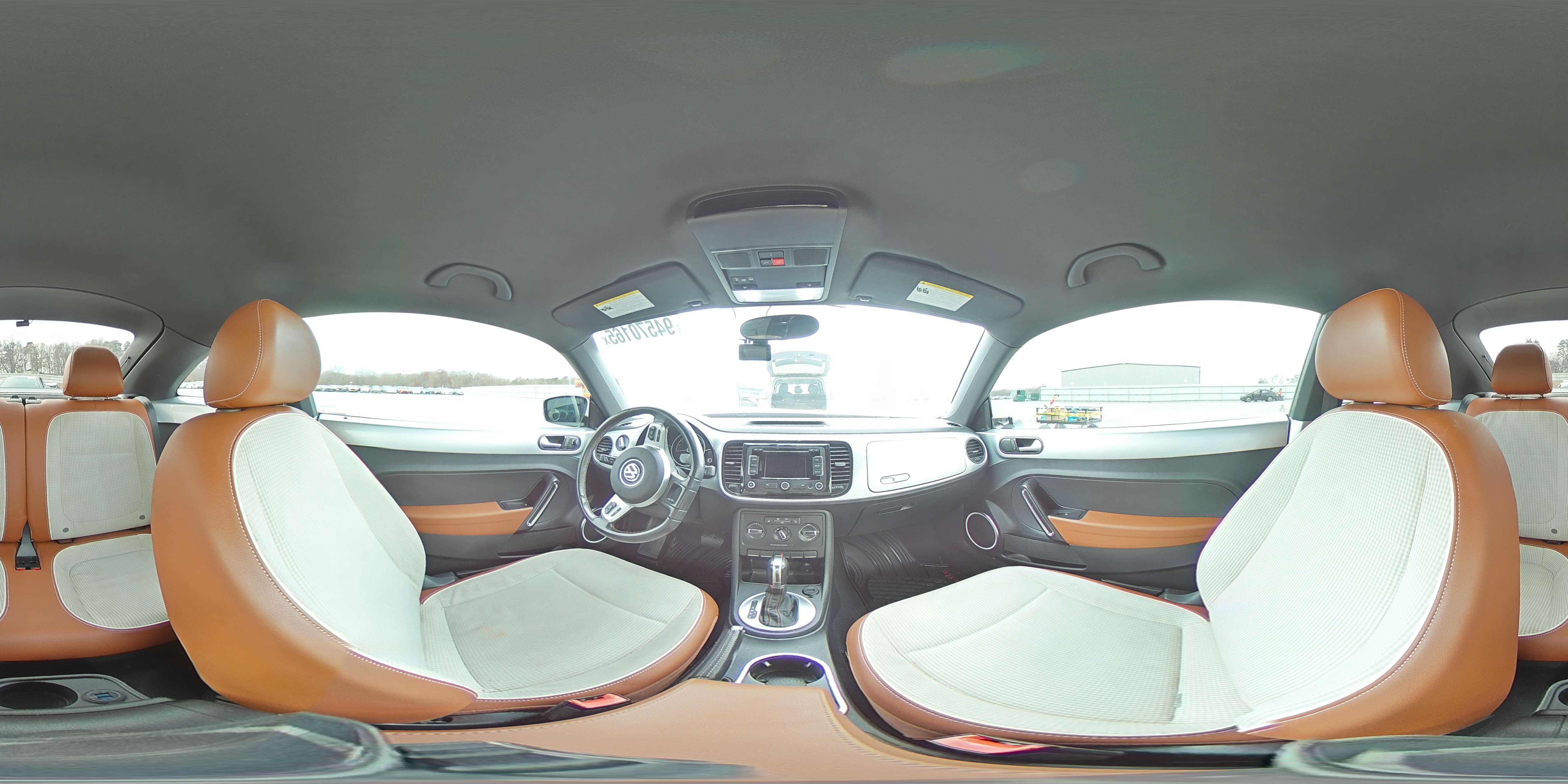 2015 Volkswagen Beetle 1.8T VIN: 3VWF17AT6FM606558 Lot: 94570165