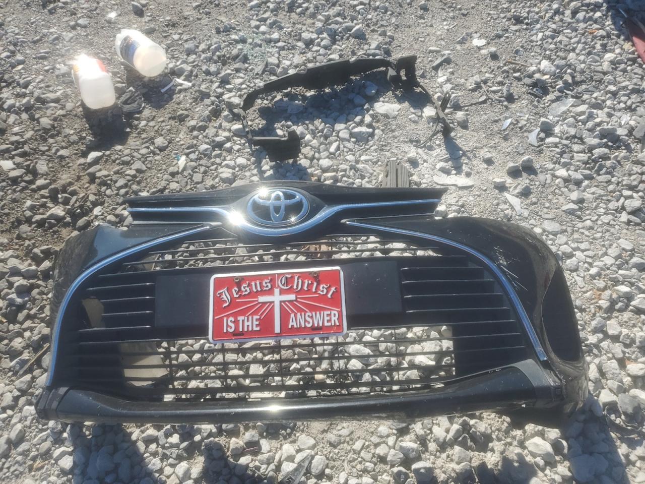 2015 Toyota Yaris VIN: VNKKTUD3XFA033853 Lot: 92203905