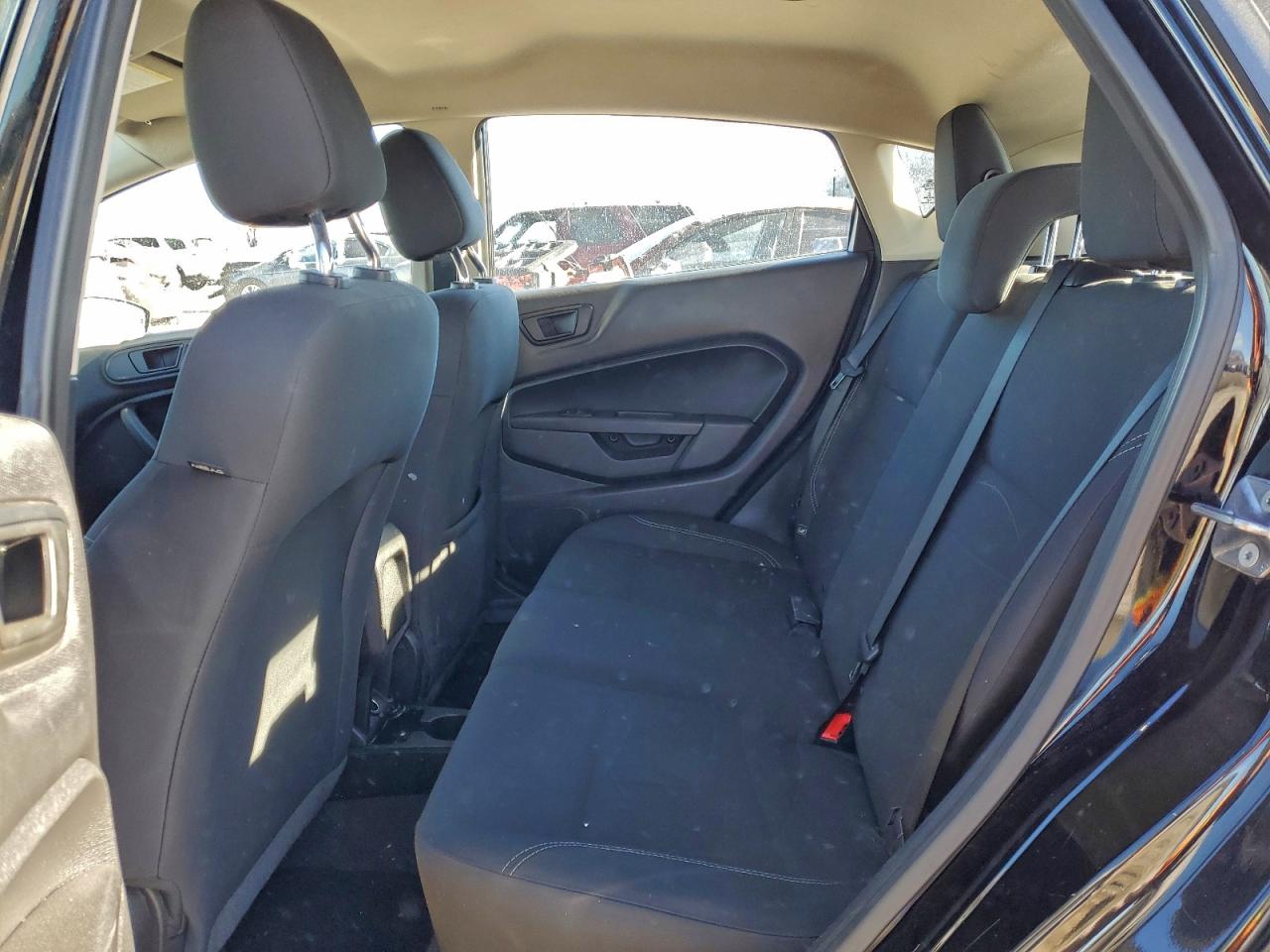 2018 Ford Fiesta Se VIN: 3FADP4EJ9JM140493 Lot: 94457635