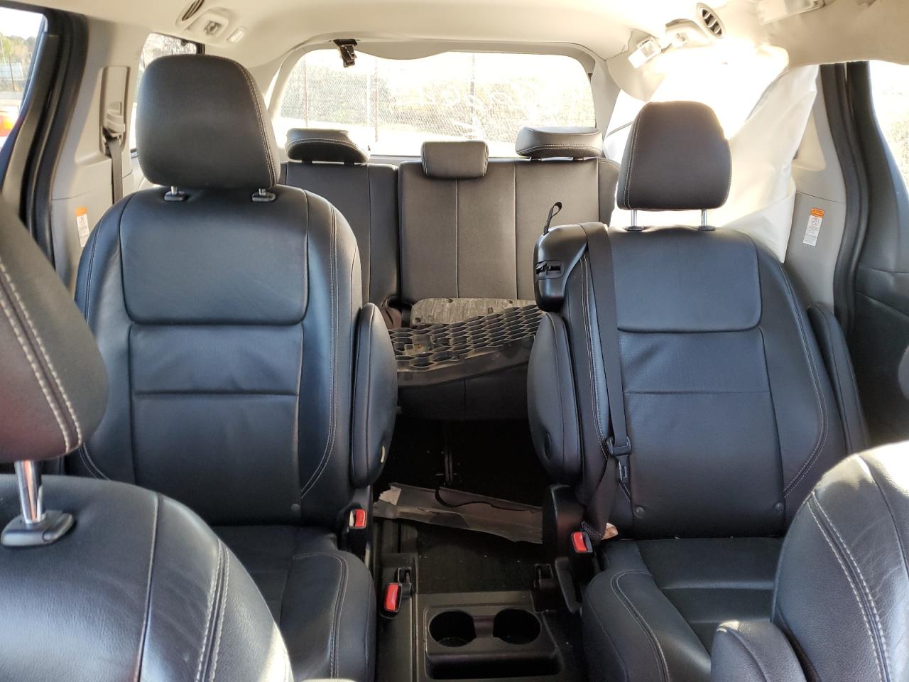 2017 Toyota Sienna Se VIN: 5TDXZ3DC1HS766662 Lot: 92284335