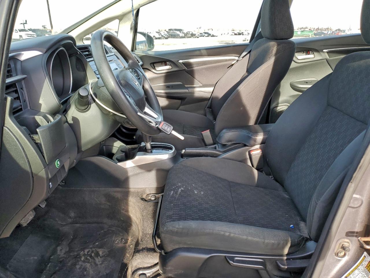 2015 Honda Fit Lx VIN: 3HGGK5H5XFM763706 Lot: 93121475