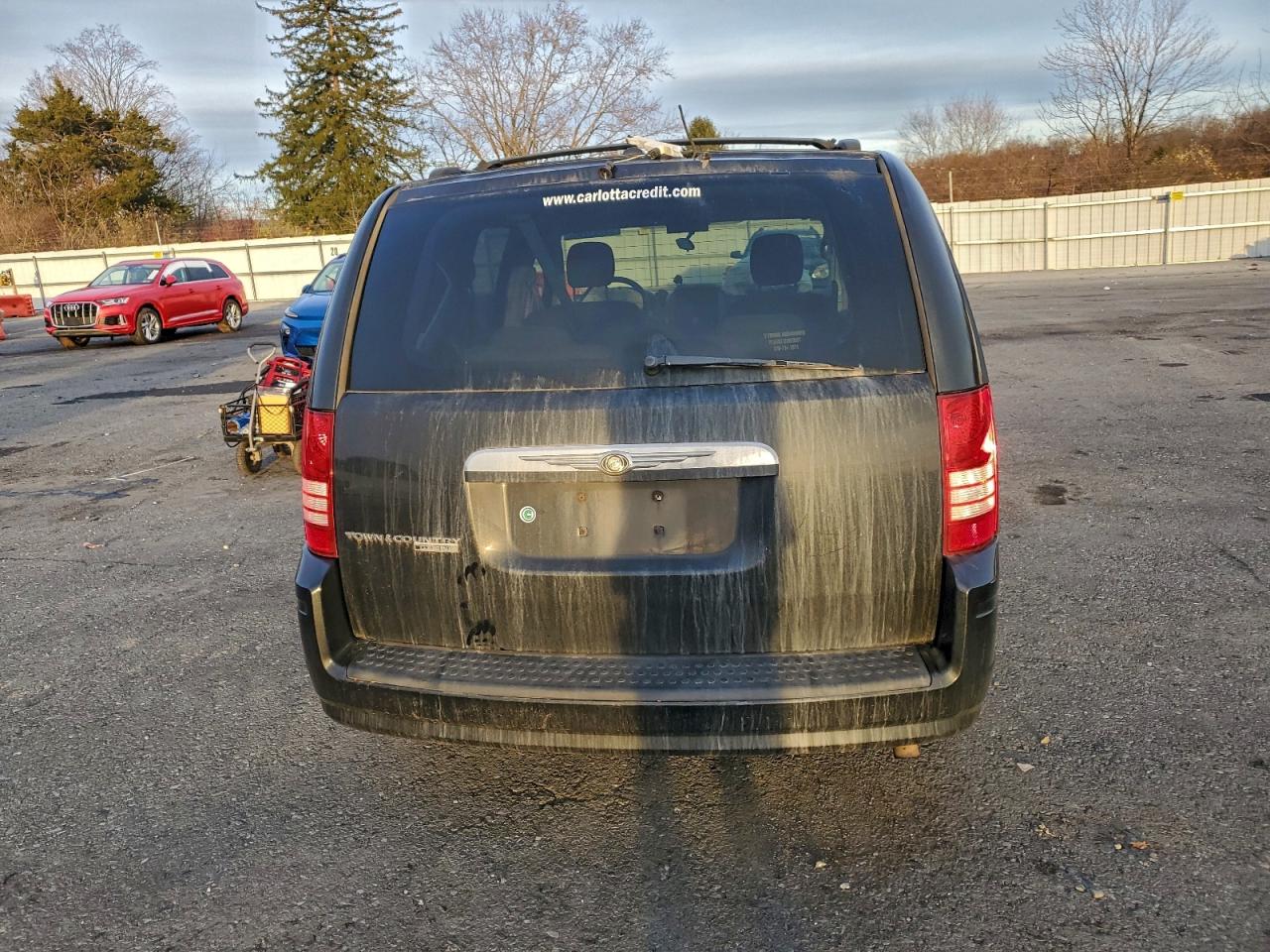 2008 Chrysler Town & Country Touring VIN: 2A8HR54P68R841263 Lot: 93761795