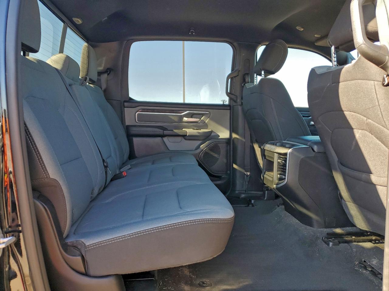 2021 Ram 1500 Big Horn 4Wd W/ VIN: 1C6SRFFT8MN646373 Lot: 90648675