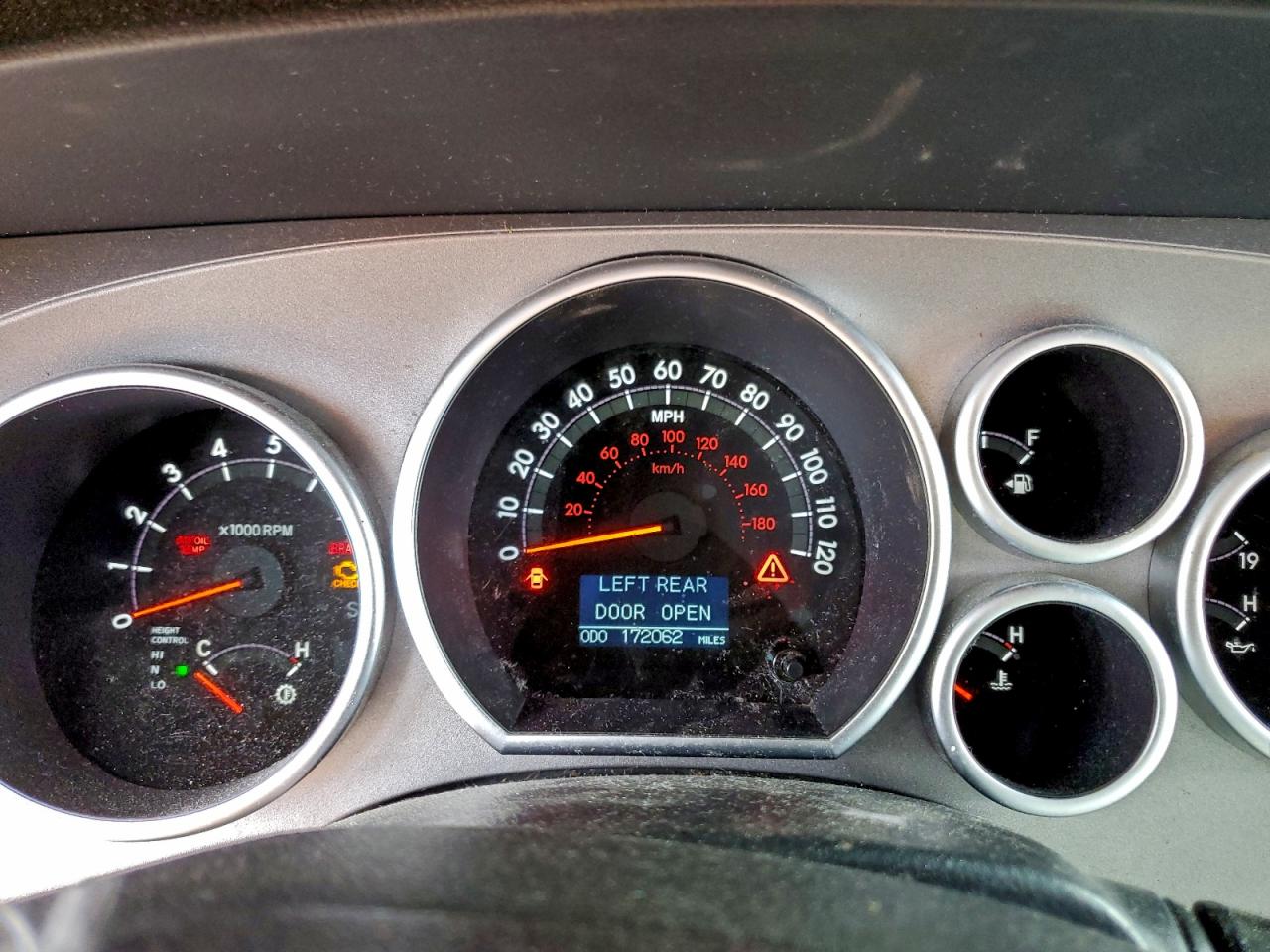 2010 Toyota Sequoia Platinum VIN: 5TDDW5G11AS036189 Lot: 92185475