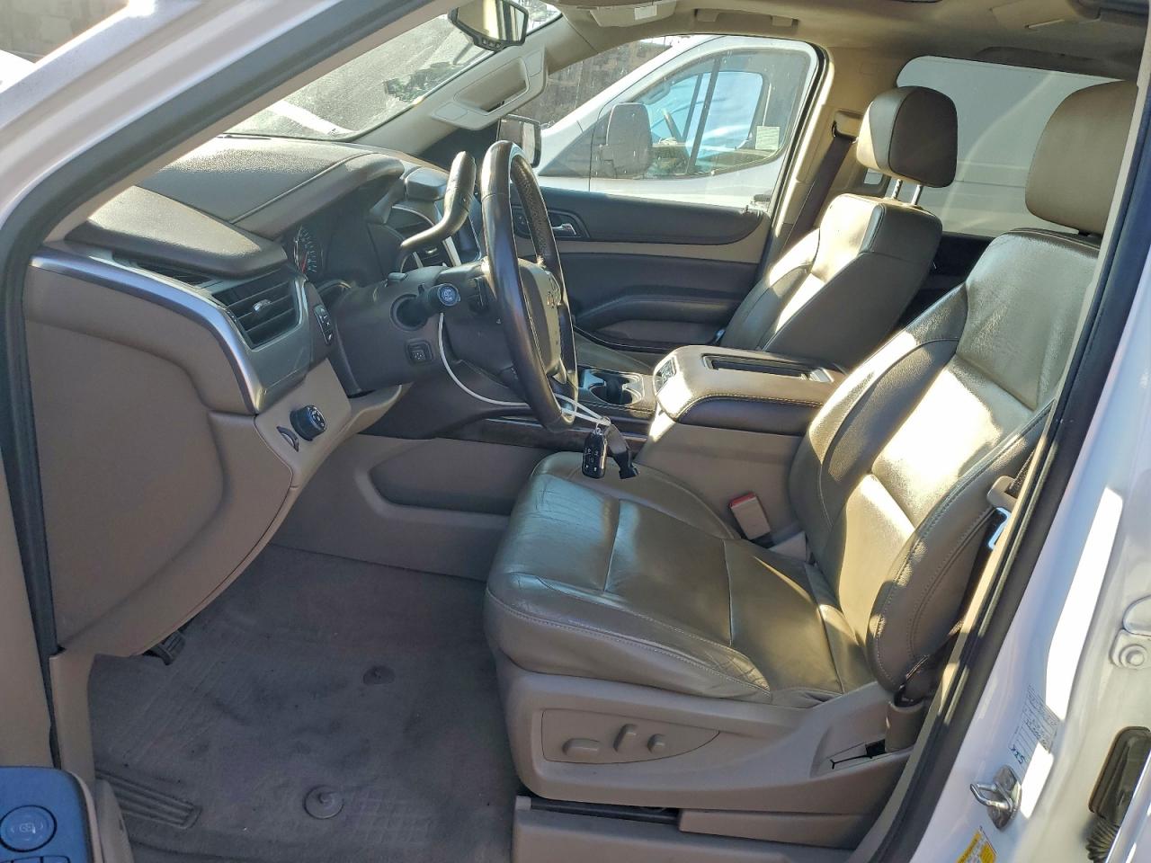 2020 Chevrolet Suburban C1500 Lt VIN: 1GNSCHKC3LR250832 Lot: 94160675