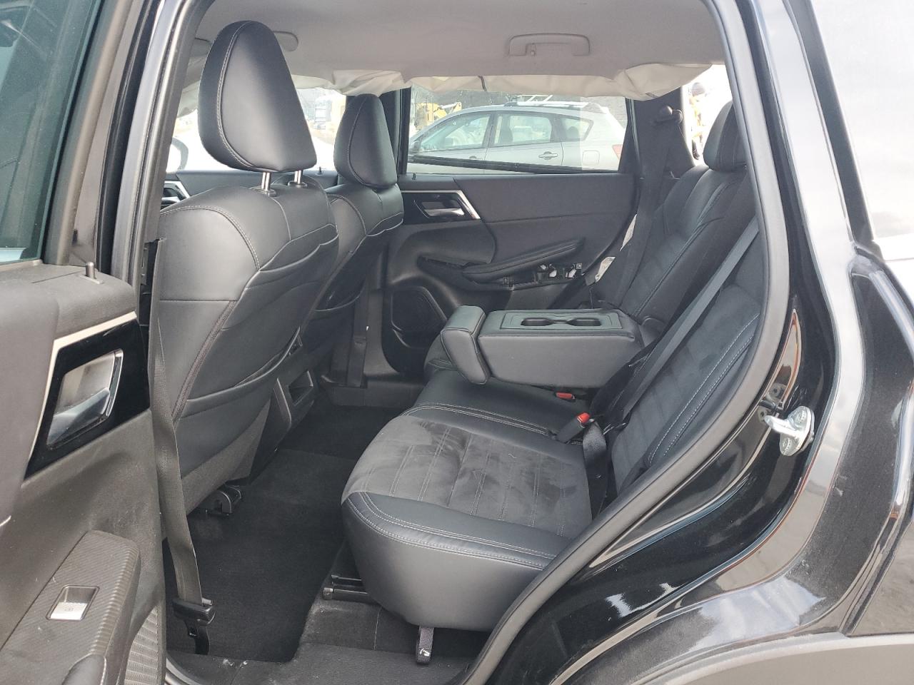 2023 Mitsubishi Outlander Se VIN: JA4J3UA88PZ009083 Lot: 93192275