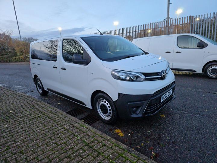 2022 TOYOTA PROACE VERSO 1.5D COMBI MEDIUM 5DR