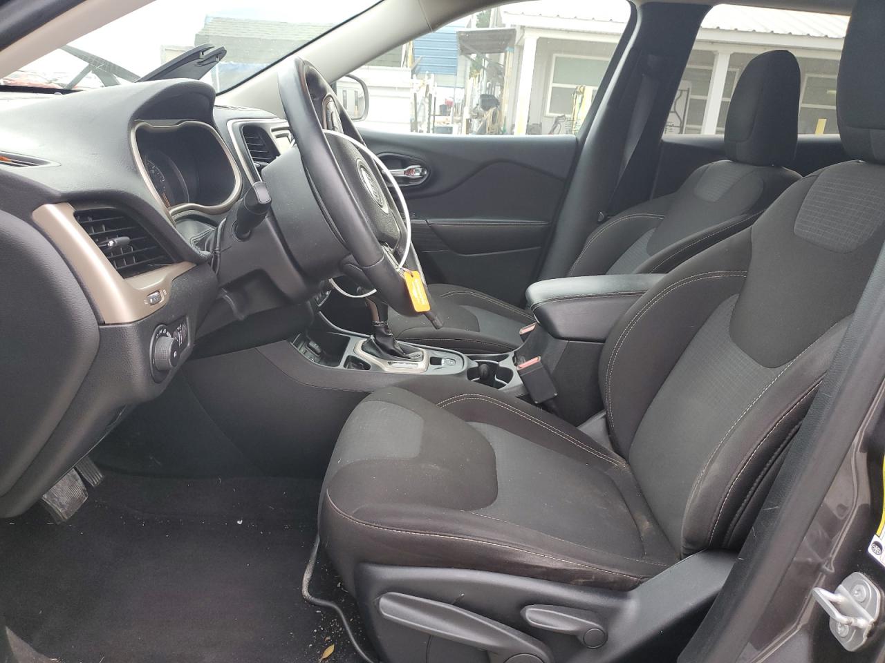 2017 Jeep Cherokee Latitude VIN: 1C4PJLCB3HW549646 Lot: 91312275