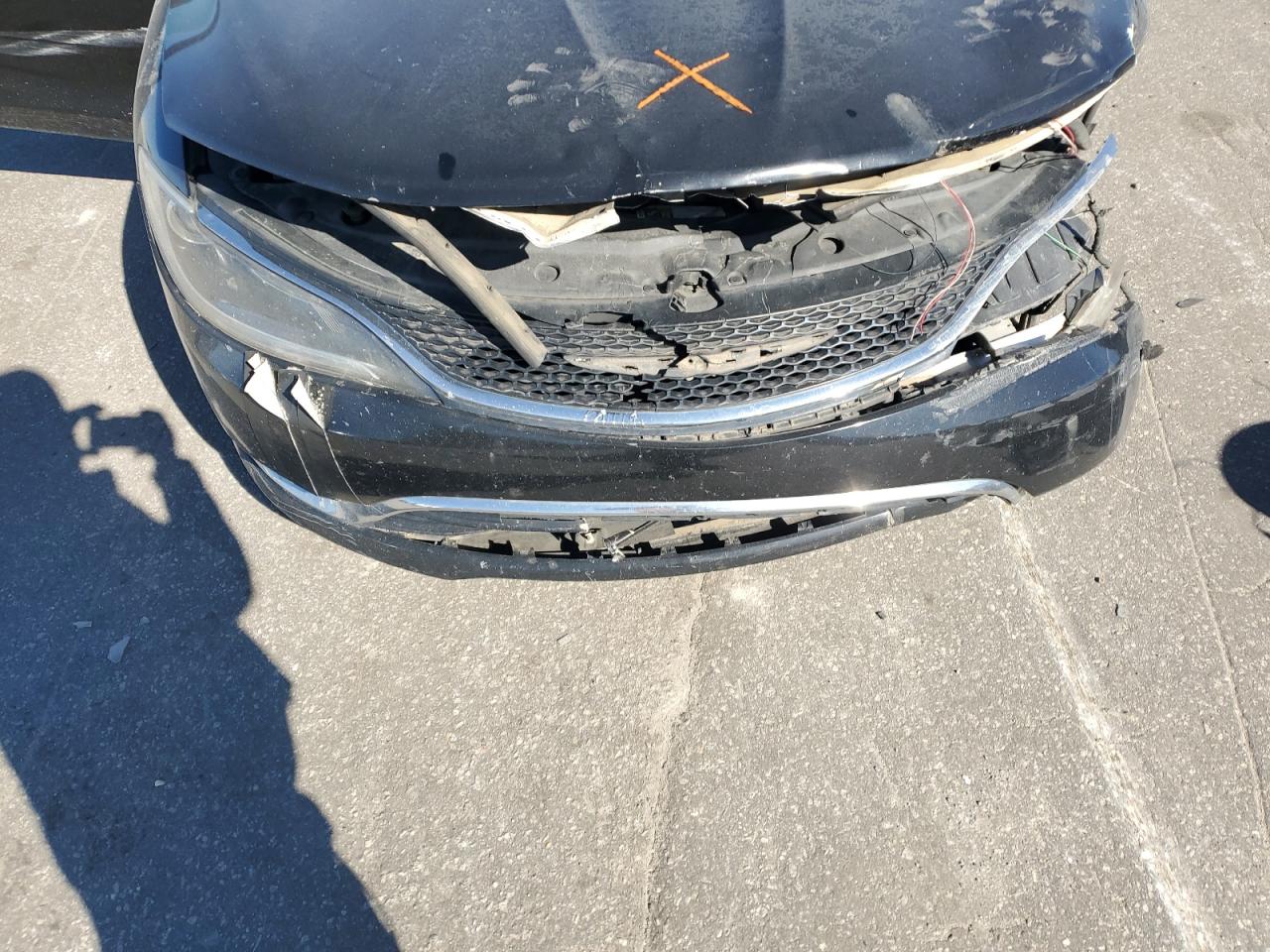 2015 Chrysler 200 Limited VIN: 1C3CCCABXFN531681 Lot: 92040435