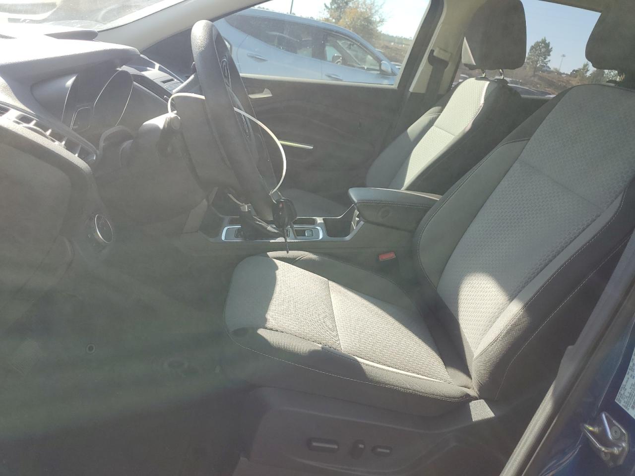 2017 Ford Escape Se VIN: 1FMCU0GD6HUB48812 Lot: 92039885