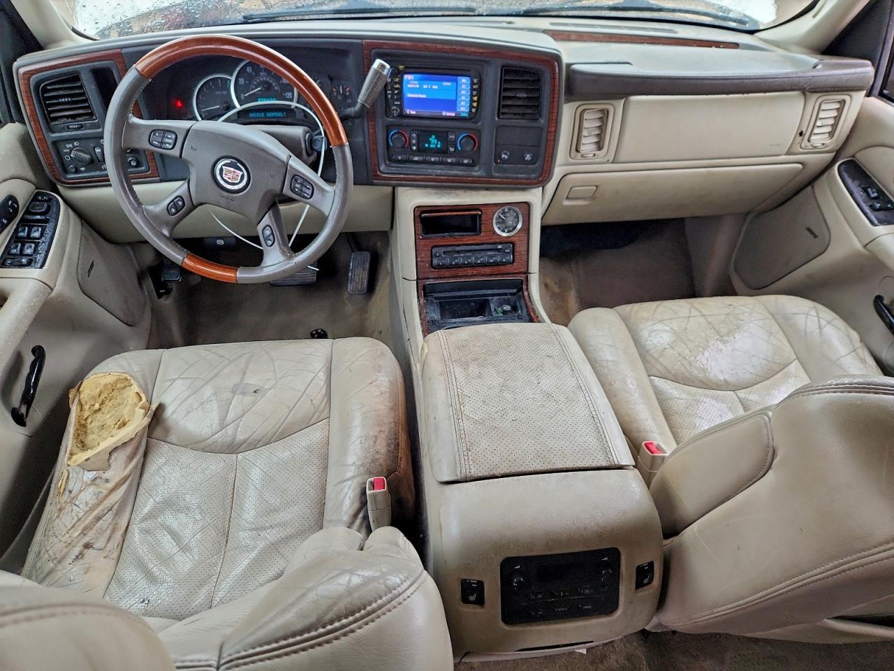 2004 Cadillac Escalade Luxury VIN: 1GYEC63T34R252567 Lot: 94116375