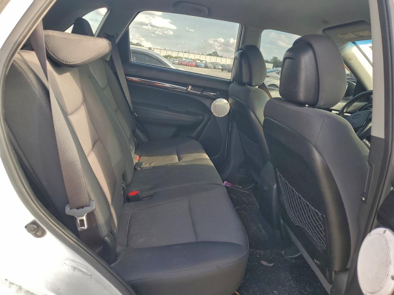 2012 Kia Sorento Base VIN: 5XYKT3A17CG273265 Lot: 93879165
