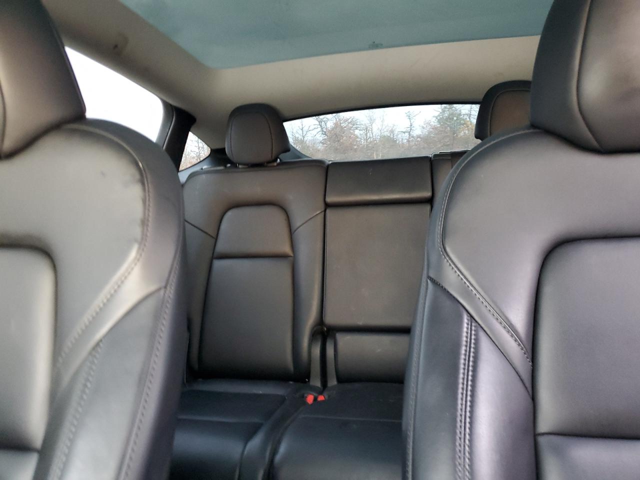 2024 Tesla Model Y VIN: 7SAYGAEE1RF116155 Lot: 90947775