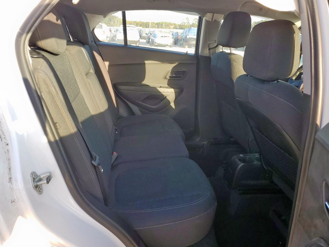 2019 Chevrolet Trax Ls VIN: 3GNCJKSB5KL164989 Lot: 92792555