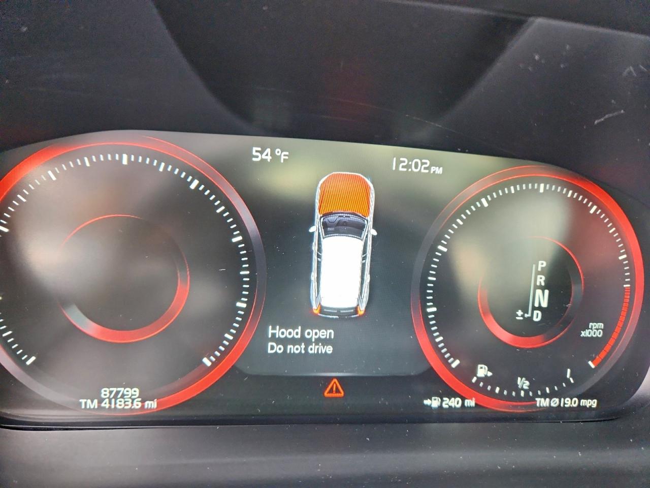 2018 Volvo Xc60 T6 R-Design VIN: LYVA22RM6JB100916 Lot: 93842045