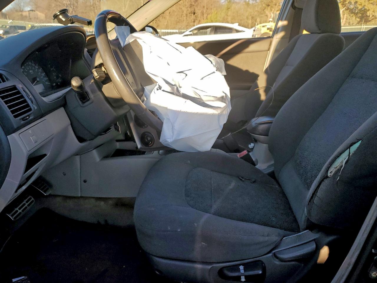 2006 Kia Spectra5 VIN: KNAFE161165339778 Lot: 94552385