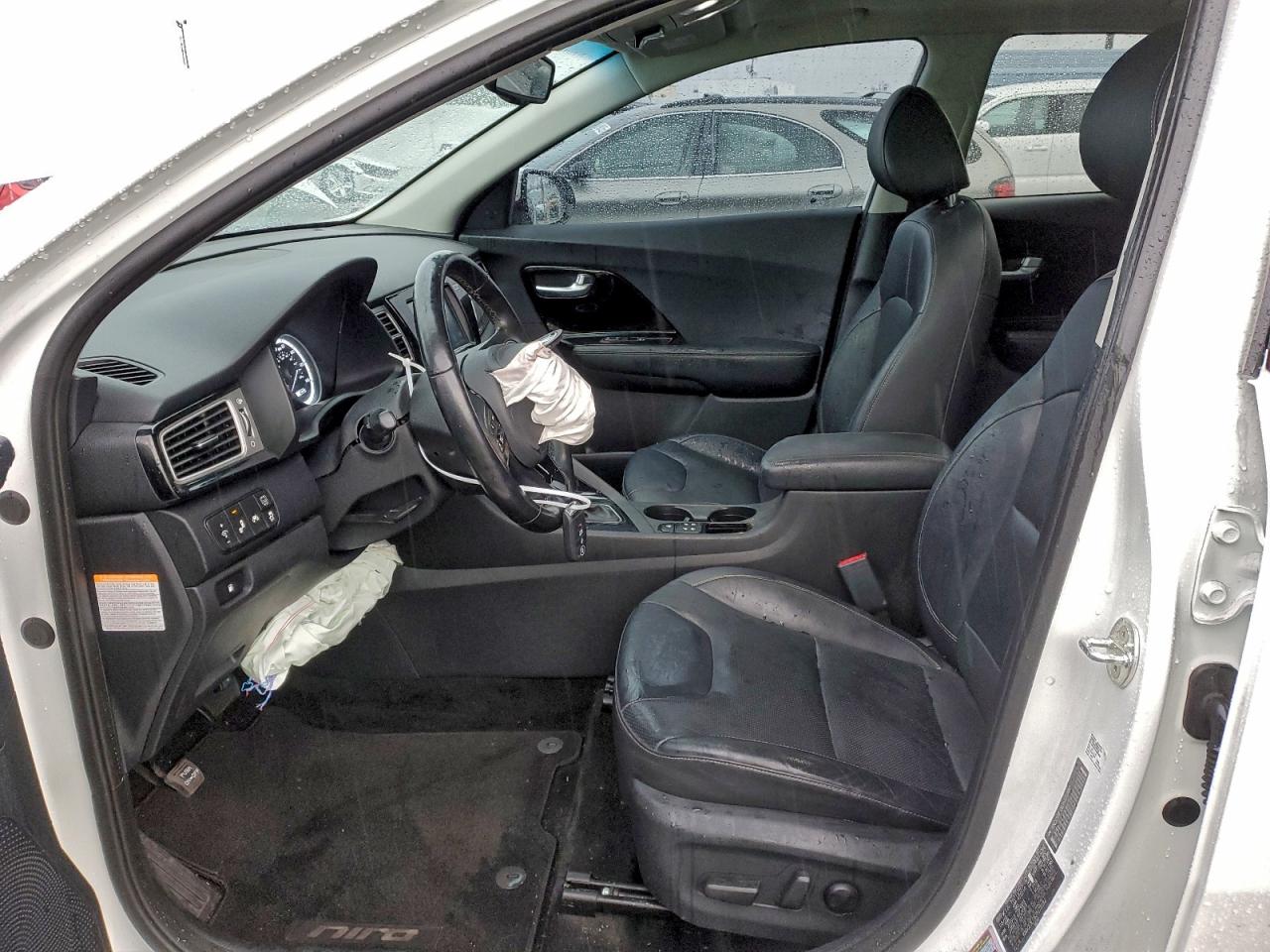 2018 Kia Niro Touring VIN: KNDCE3LC6J5175332 Lot: 93930155