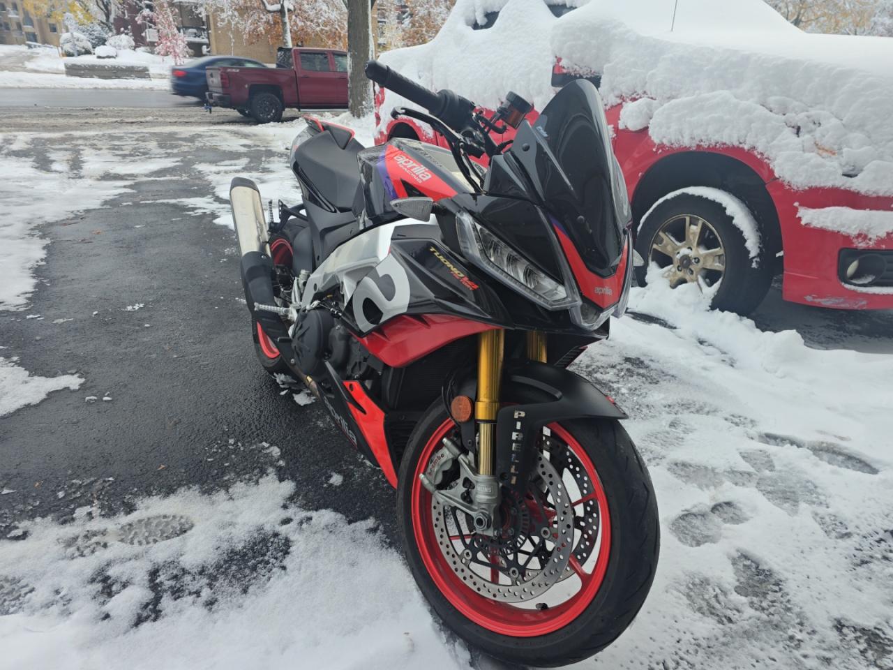 2021 Aprilia Tuono V4 1100 Factory ZD4KZUB09MS000161 photo #1