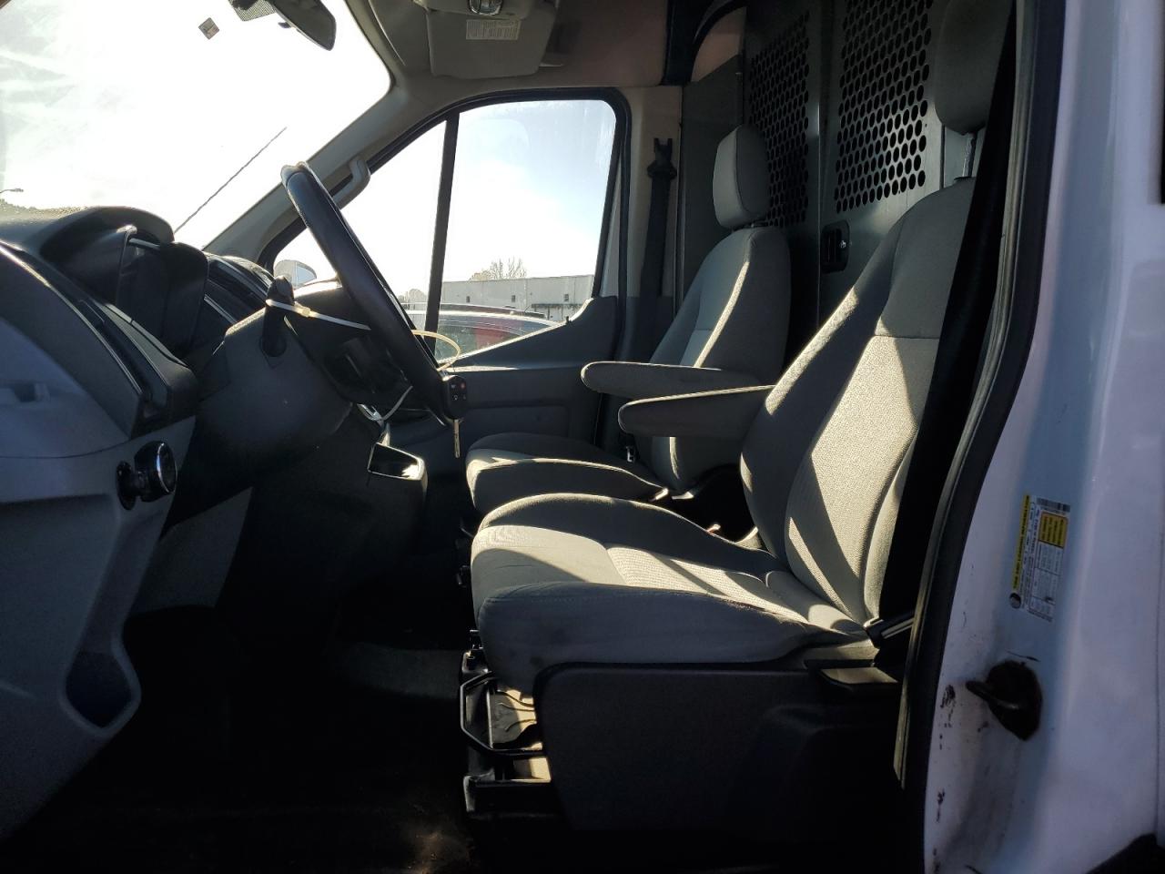 2015 Ford Transit T-250 Delivery Van VIN: 1FTNR2CG2FKB21707 Lot: 91857885