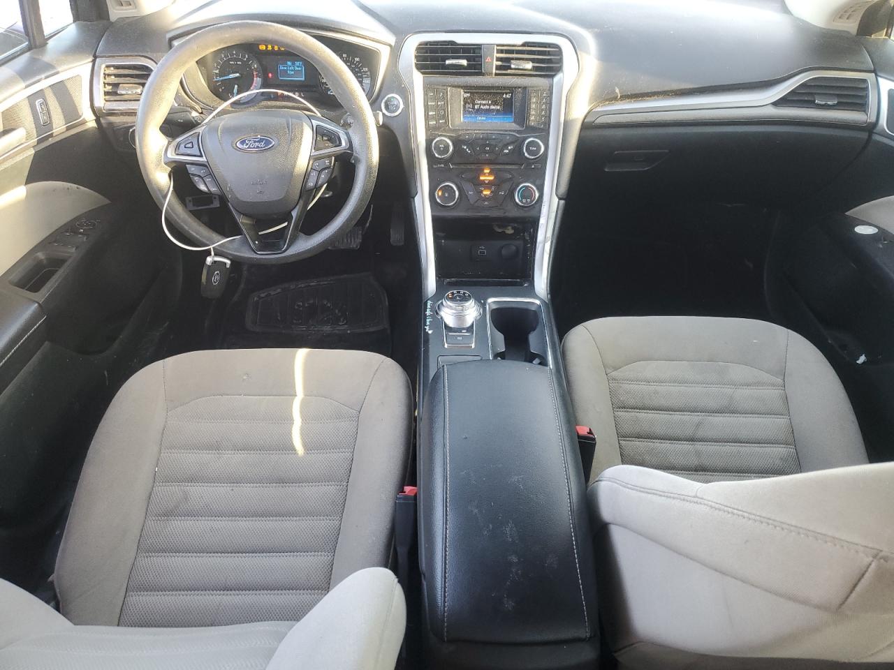 2017 Ford Fusion S VIN: 3FA6P0G77HR151377 Lot: 92389855