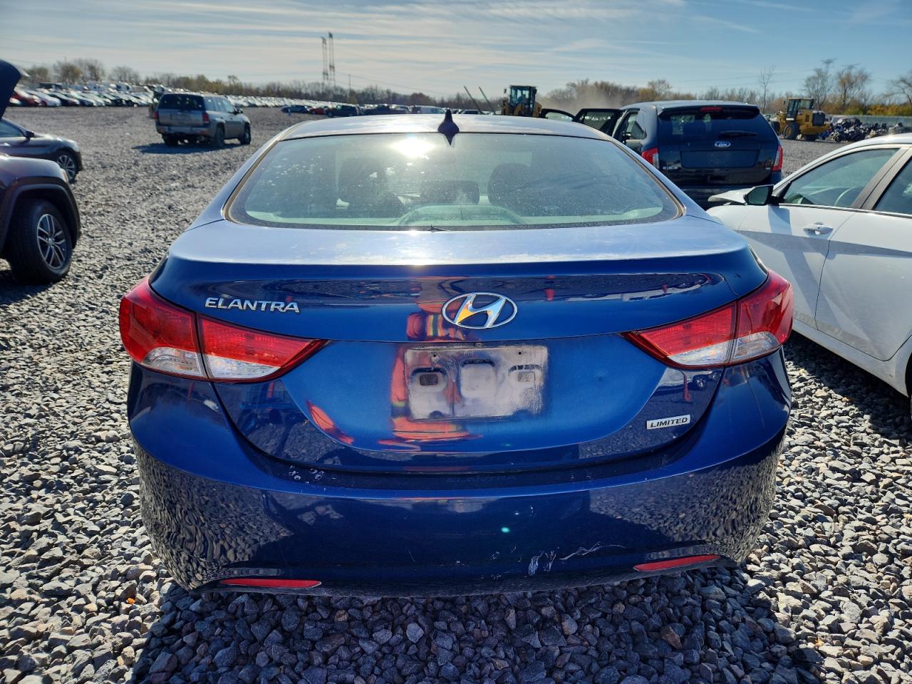 2013 Hyundai Elantra Gls VIN: KMHDH4AE2DU672051 Lot: 92543655