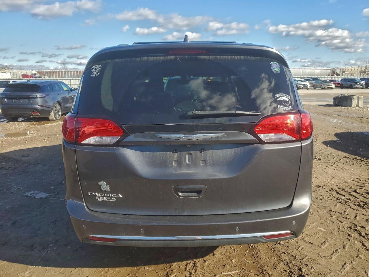 2018 Chrysler Pacifica Touring L Plus VIN: 2C4RC1EG8JR107833 Lot: 94542945