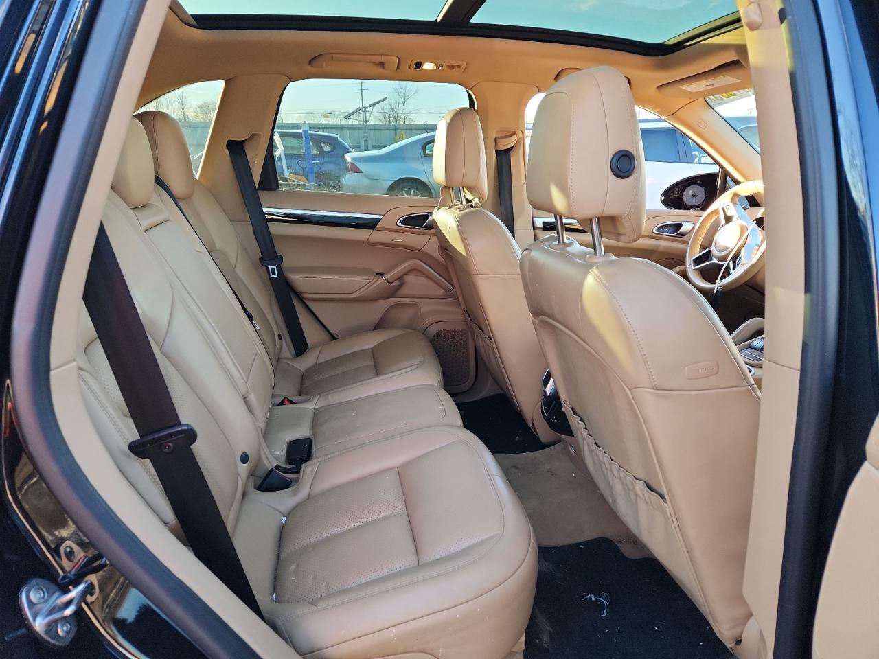 2016 Porsche Cayenne S VIN: WP1AB2A20GLA97041 Lot: 90051985