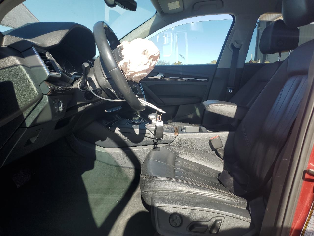 2018 Audi Q5 Premium VIN: WA1ANAFY9J2168597 Lot: 92072055