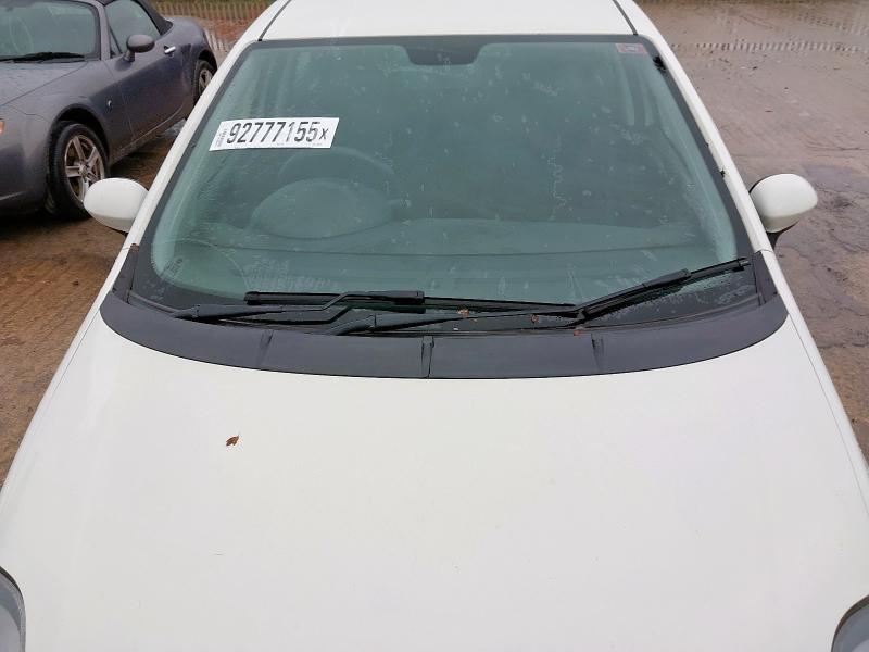 2014 FIAT PUNTO 1.2 EASY 5DR