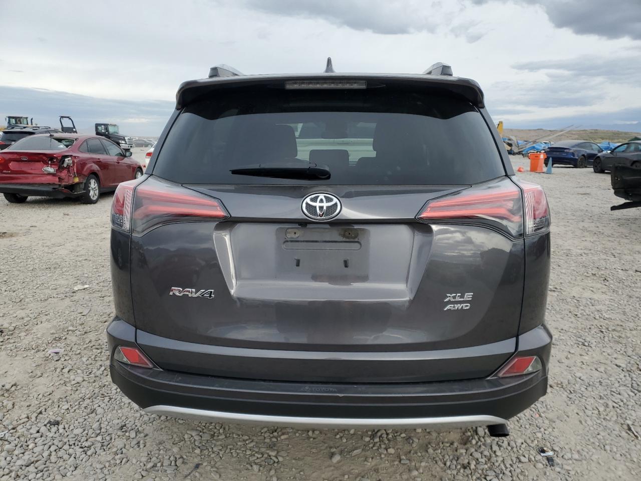 2016 Toyota Rav4 Xle VIN: 2T3RFREVXGW524714 Lot: 92938225