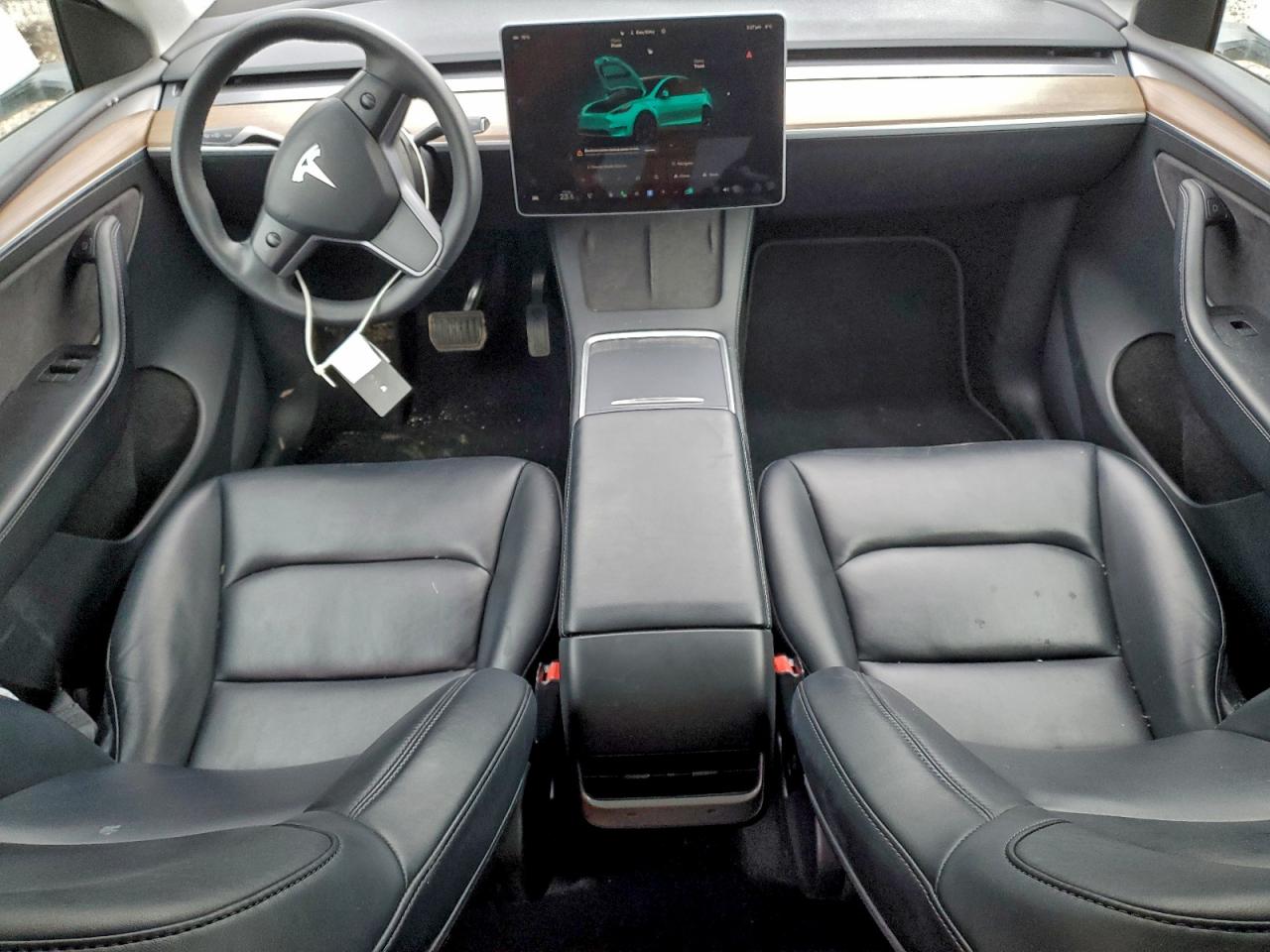 2023 Tesla Model Y VIN: 7SAYGDEE5PF587742 Lot: 93393195