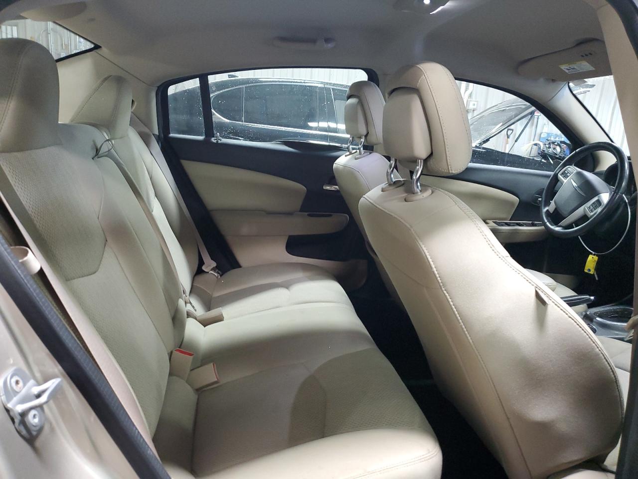 2014 Chrysler 200 Touring VIN: 1C3CCBBB5EN107641 Lot: 92903975