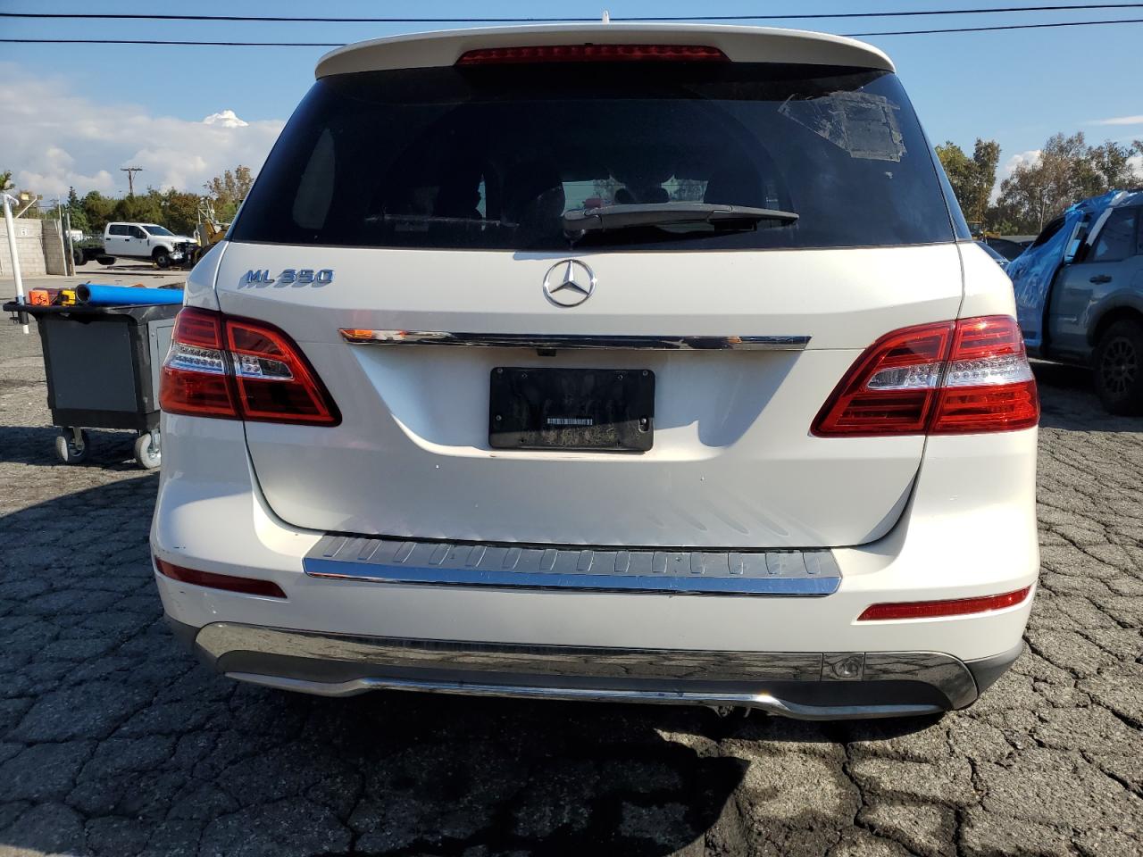 2015 Mercedes-Benz Ml 350 VIN: 4JGDA5JB8FA575005 Lot: 93382865