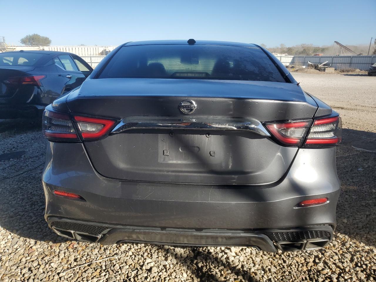 2019 Nissan Maxima S VIN: 1N4AA6AV1KC373702 Lot: 90895315