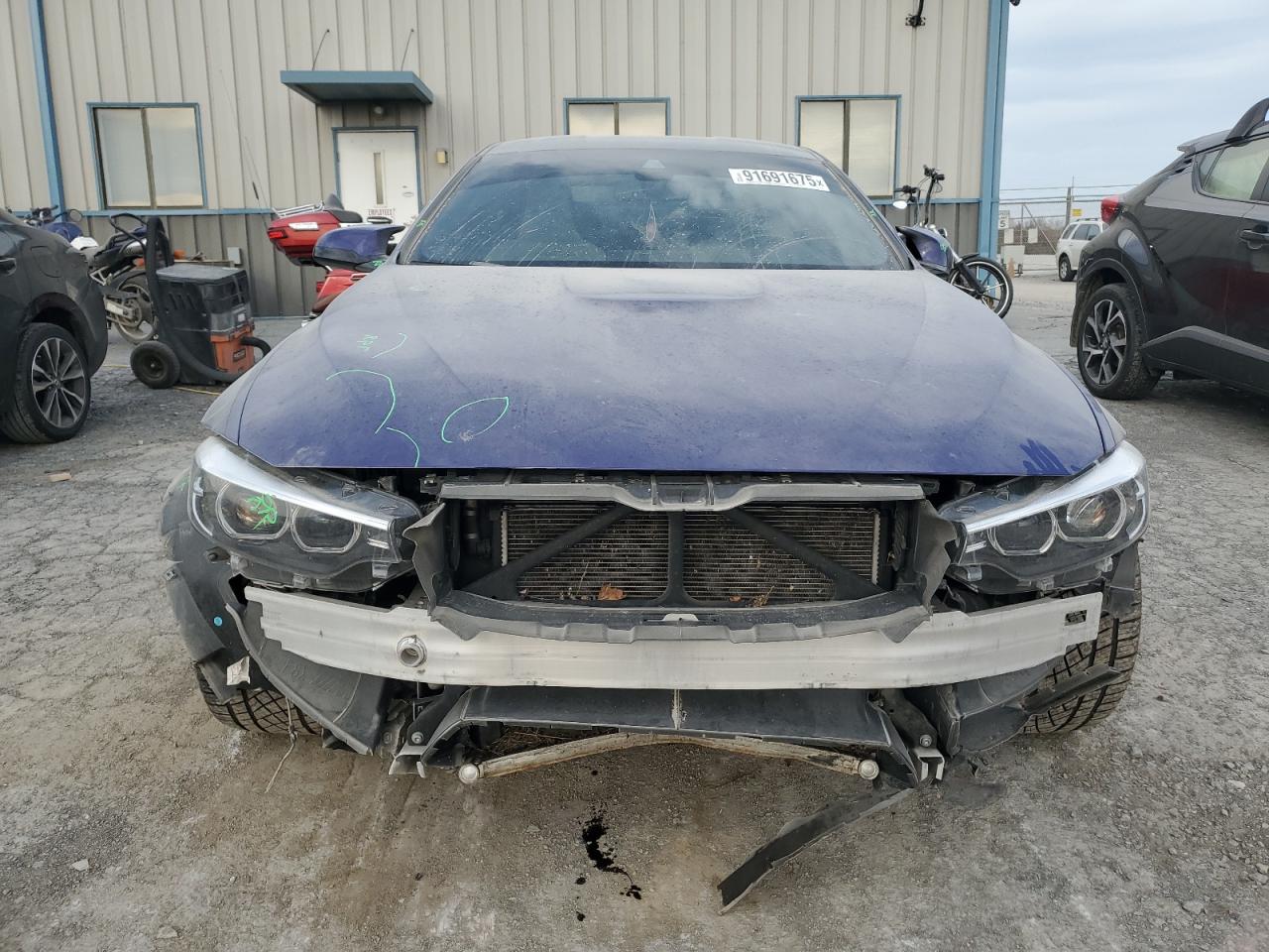 Фото: WBS4Y9C0XLFJ78759