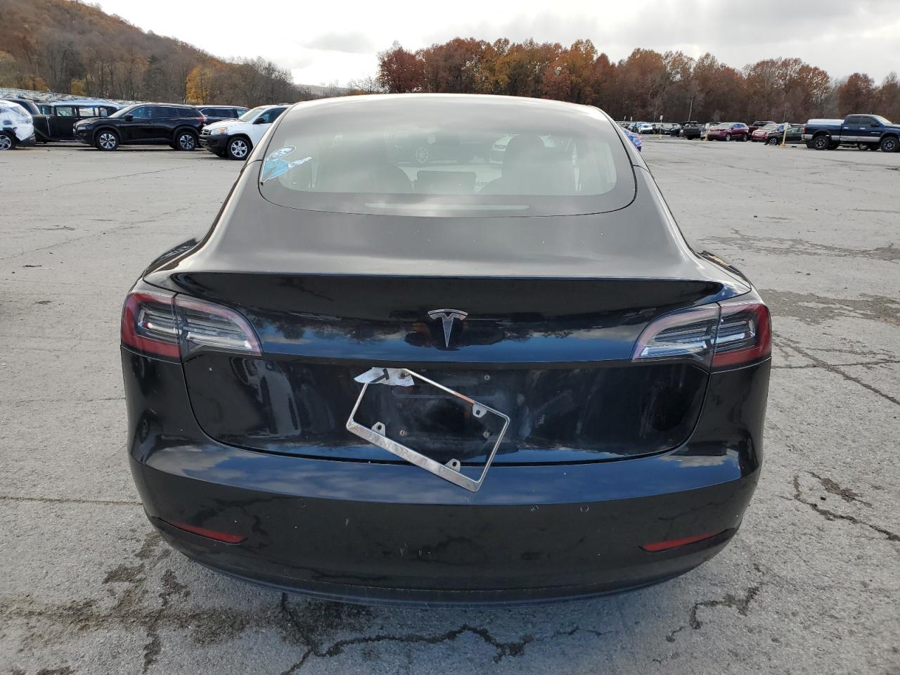 2018 Tesla Model 3 VIN: 5YJ3E1EA1JF156976 Lot: 92131865