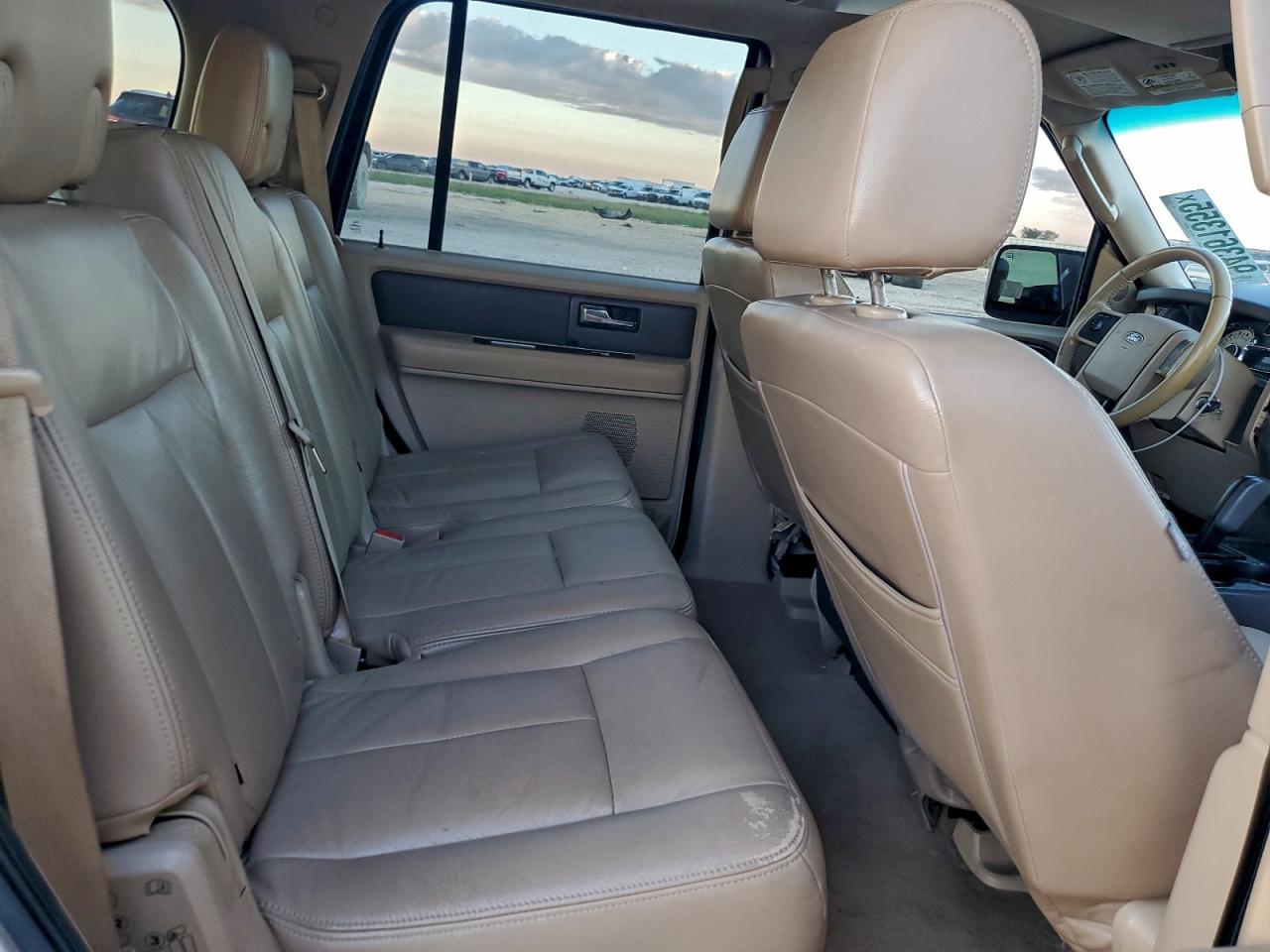 2008 Ford Expedition Xlt VIN: 1FMFU155X8LA70703 Lot: 94361355