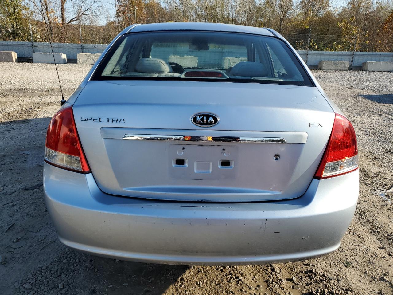2007 Kia Spectra Ex VIN: KNAFE121175407214 Lot: 91688885