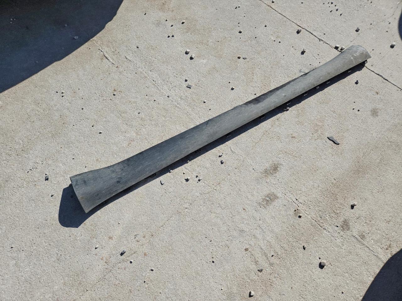 2025 Tesla Model Y VIN: 7SAYGDED1SA374784 Lot: 93721495