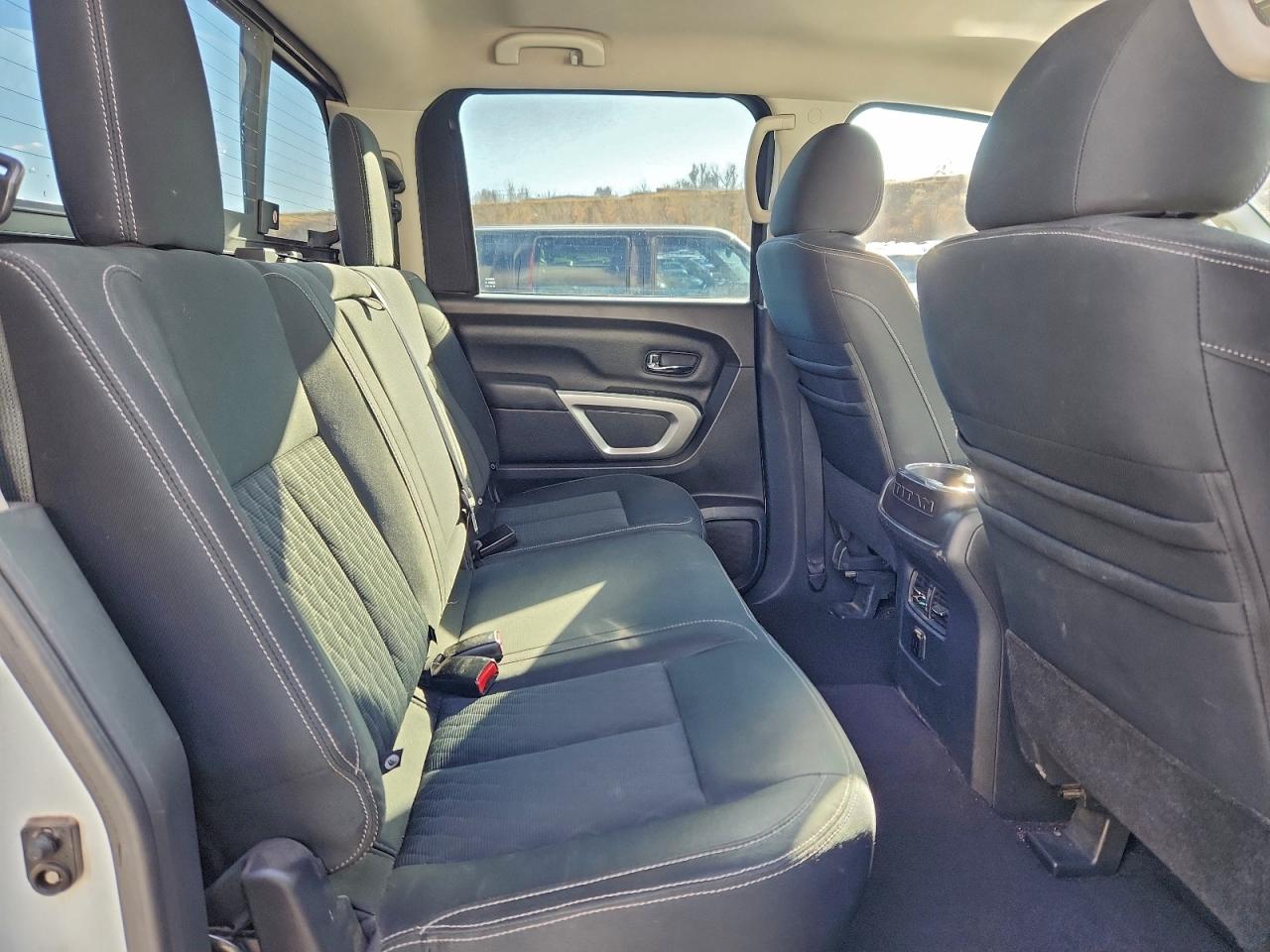 2017 Nissan Titan Sv VIN: 1N6AA1E52HN548296 Lot: 94338205