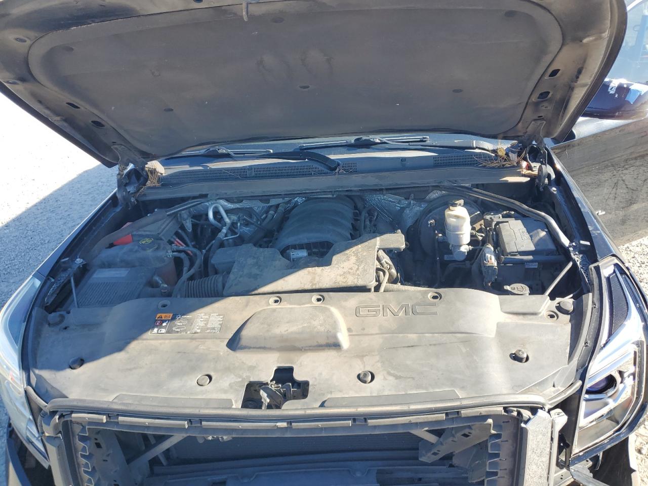 2015 GMC Yukon Xl K1500 Slt VIN: 1GKS2HKC0FR660251 Lot: 92514055