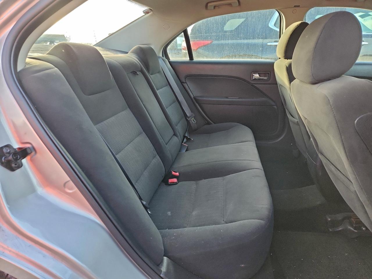 2007 Ford Fusion Se VIN: 3FAHP07117R228053 Lot: 92830775