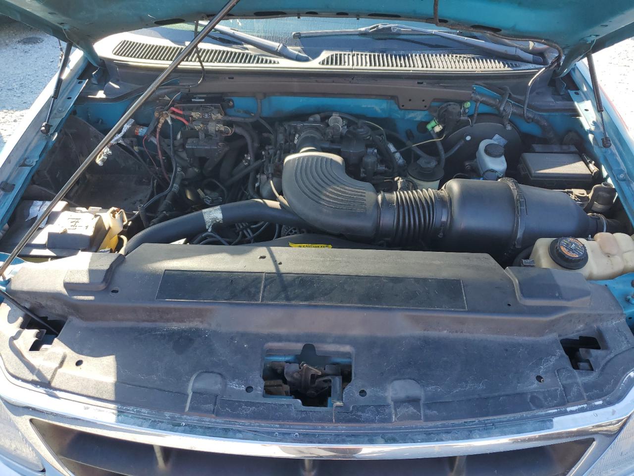 1998 Ford F150 VIN: 1FTZX176XWKC39460 Lot: 92800805