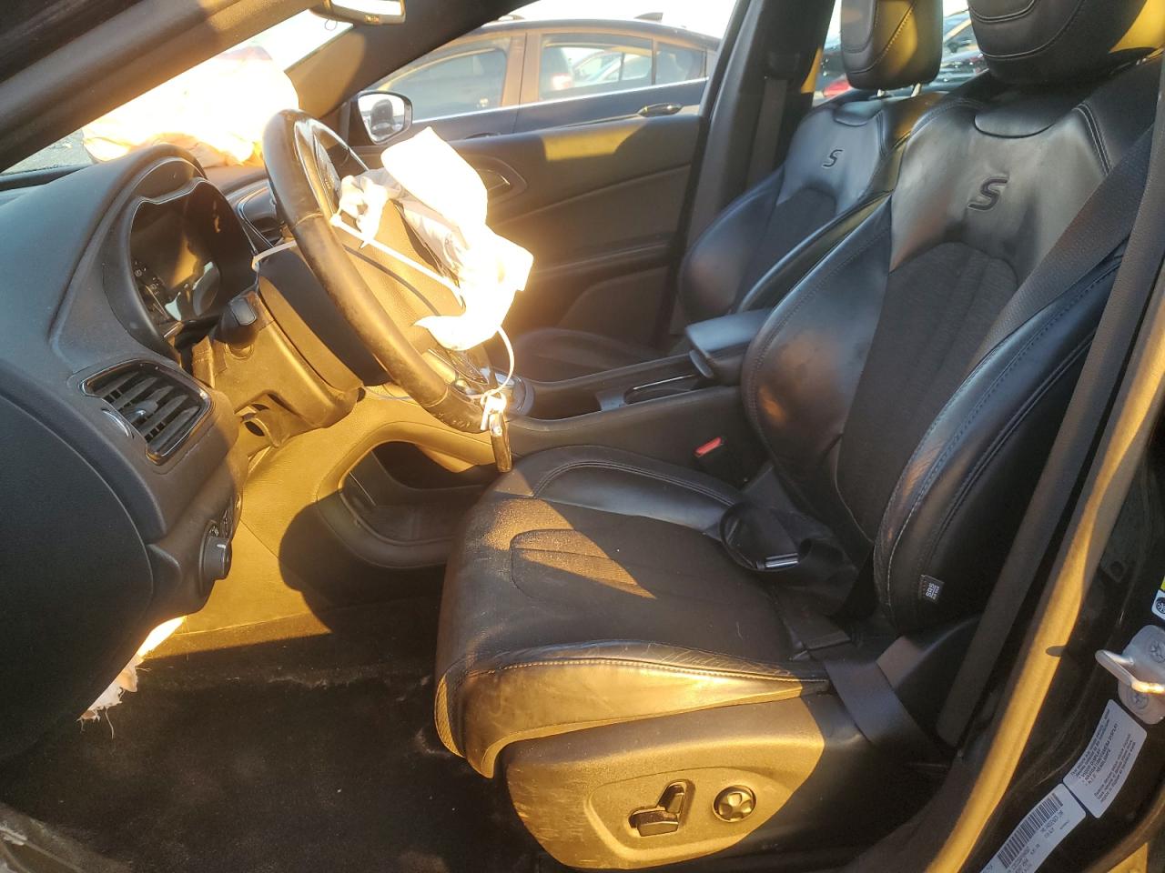 2015 Chrysler 200 S VIN: 1C3CCCDG6FN540563 Lot: 93194355