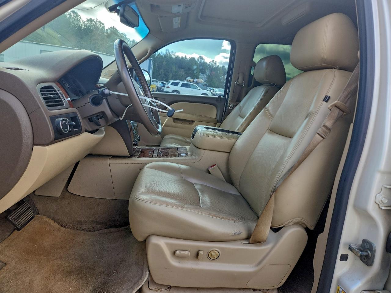 2013 Chevrolet Suburban C1500 Ltz VIN: 1GNSCKE05DR364086 Lot: 93986465