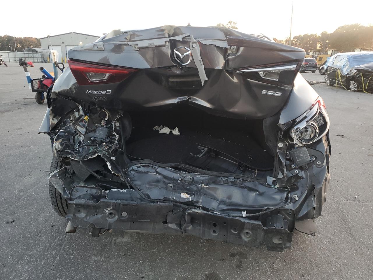 2018 Mazda 3 Grand Touring VIN: 3MZBN1W3XJM272620 Lot: 91817735
