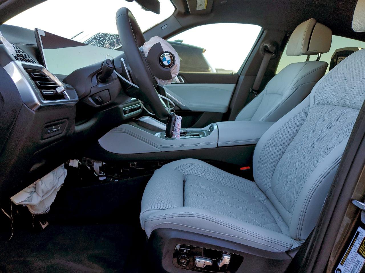 5UX33EX00T9235858 2026 BMW X6 xDrive40I