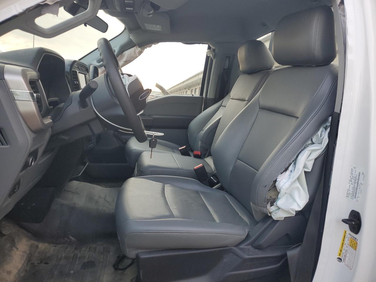 2022 Ford F150 VIN: 1FTMF1CBXNKE06270 Lot: 92390915