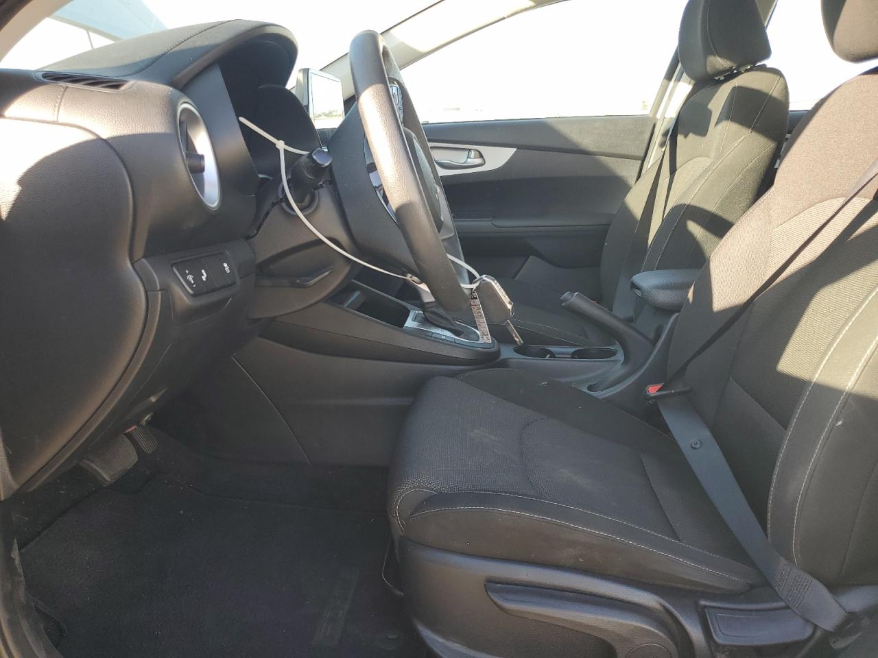 2024 Kia Forte Lx VIN: 3KPF24ADXRE738986 Lot: 82768365